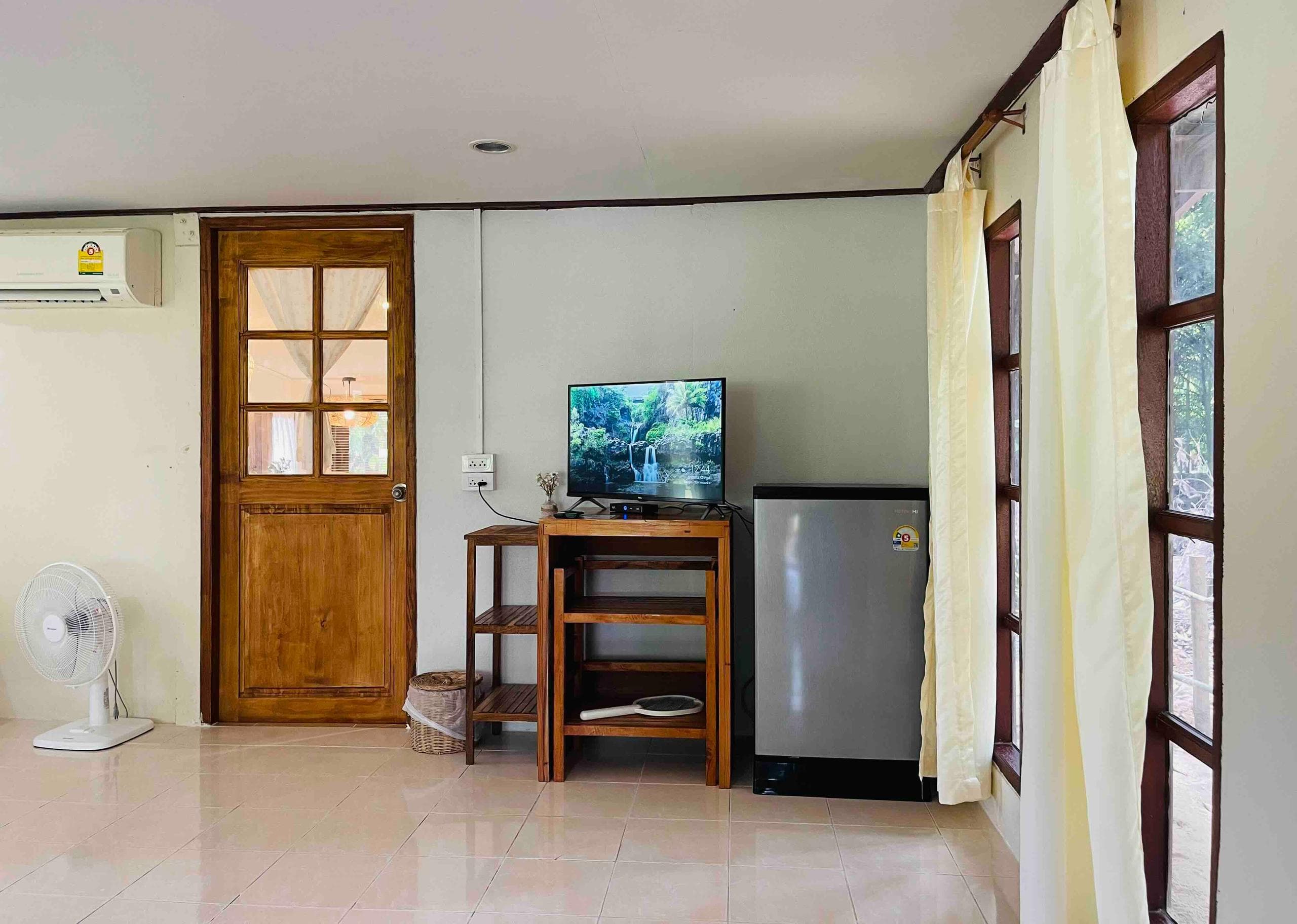 บ้านร่มไม้ บ้านสวนสายสมร ที่พักนครนายก