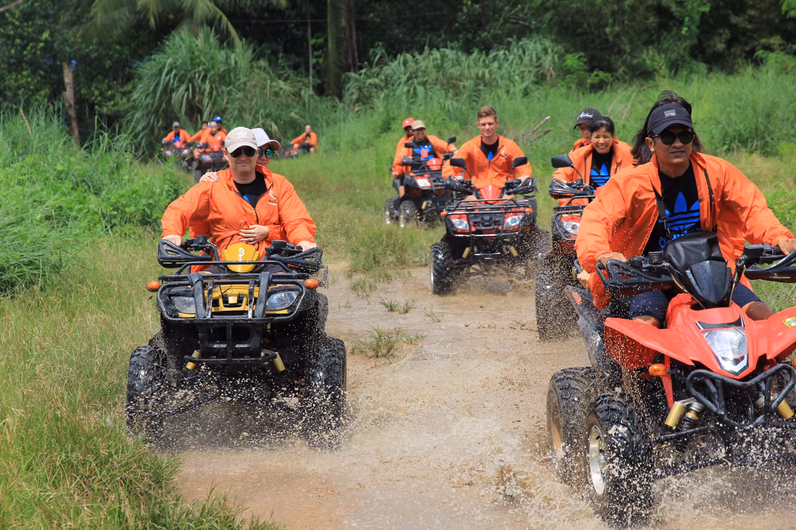 ขับรถ ATV รูปที่ 2