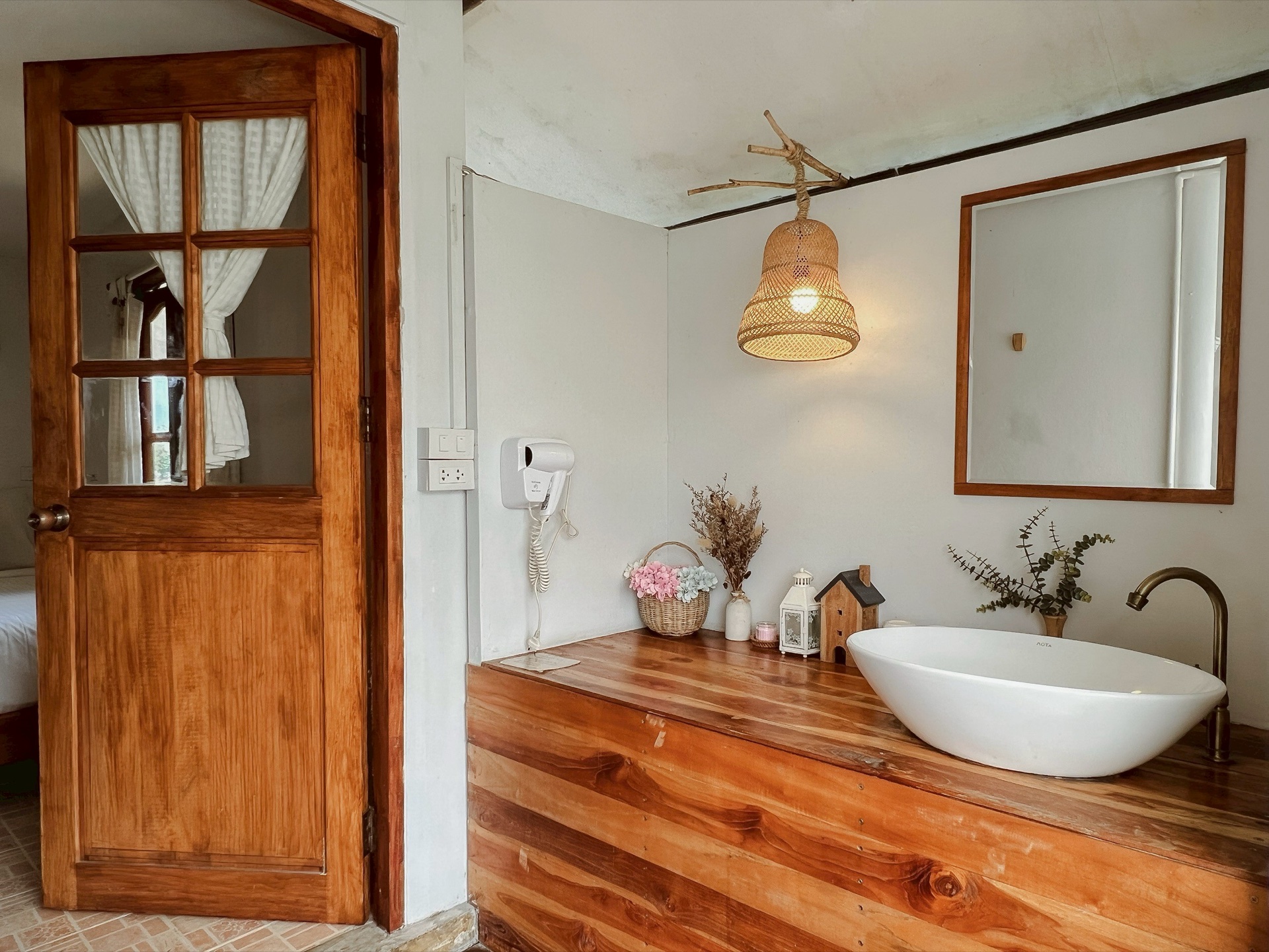 บ้านเล็กน้อย 1 - 10